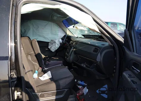 2010 Chevrolet Tahoe Ls из США, поврежденный, VIN 1GNMCAE35AR246208